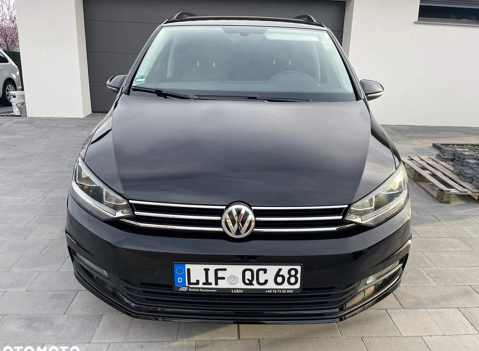 Volkswagen Touran cena 60900 przebieg: 106675, rok produkcji 2016 z Leszno małe 529